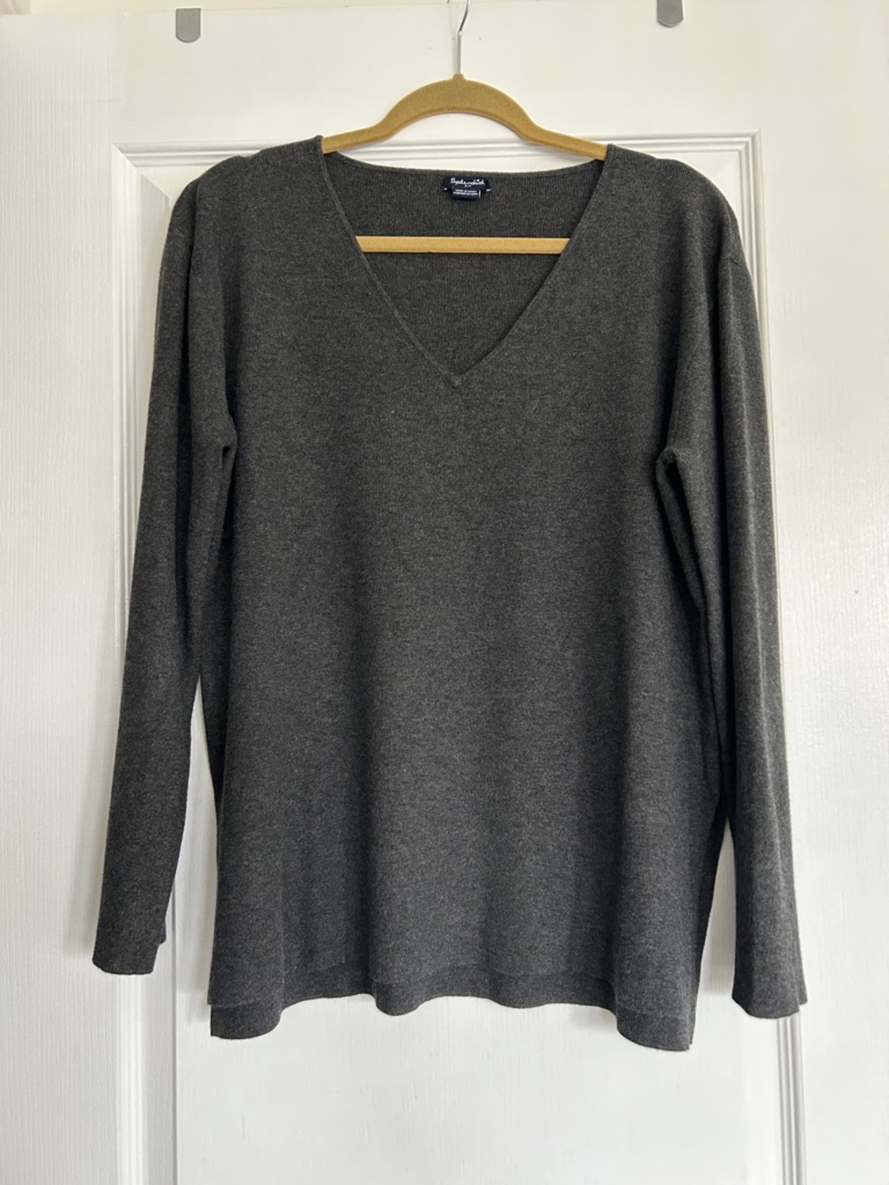 Oversized Splendid Women's Charcoal Gray V-Neck Sweater